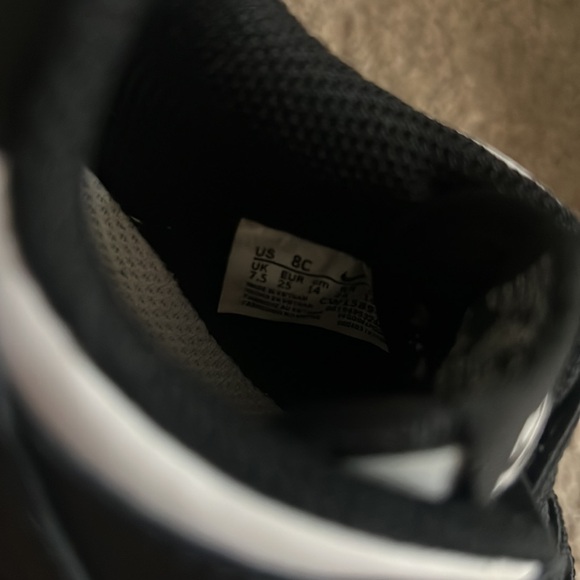 Toddler boy Nike dunks size 8c - Picture 2 of 5